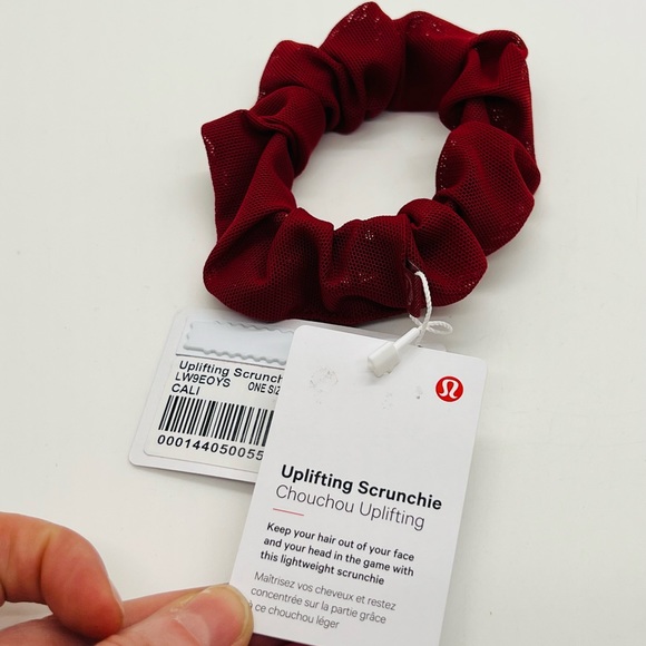 NWT lululemon Uplifting Scrunchie Chouchou Uplifting “CALI” (maroon/wine color) - Picture 9 of 11